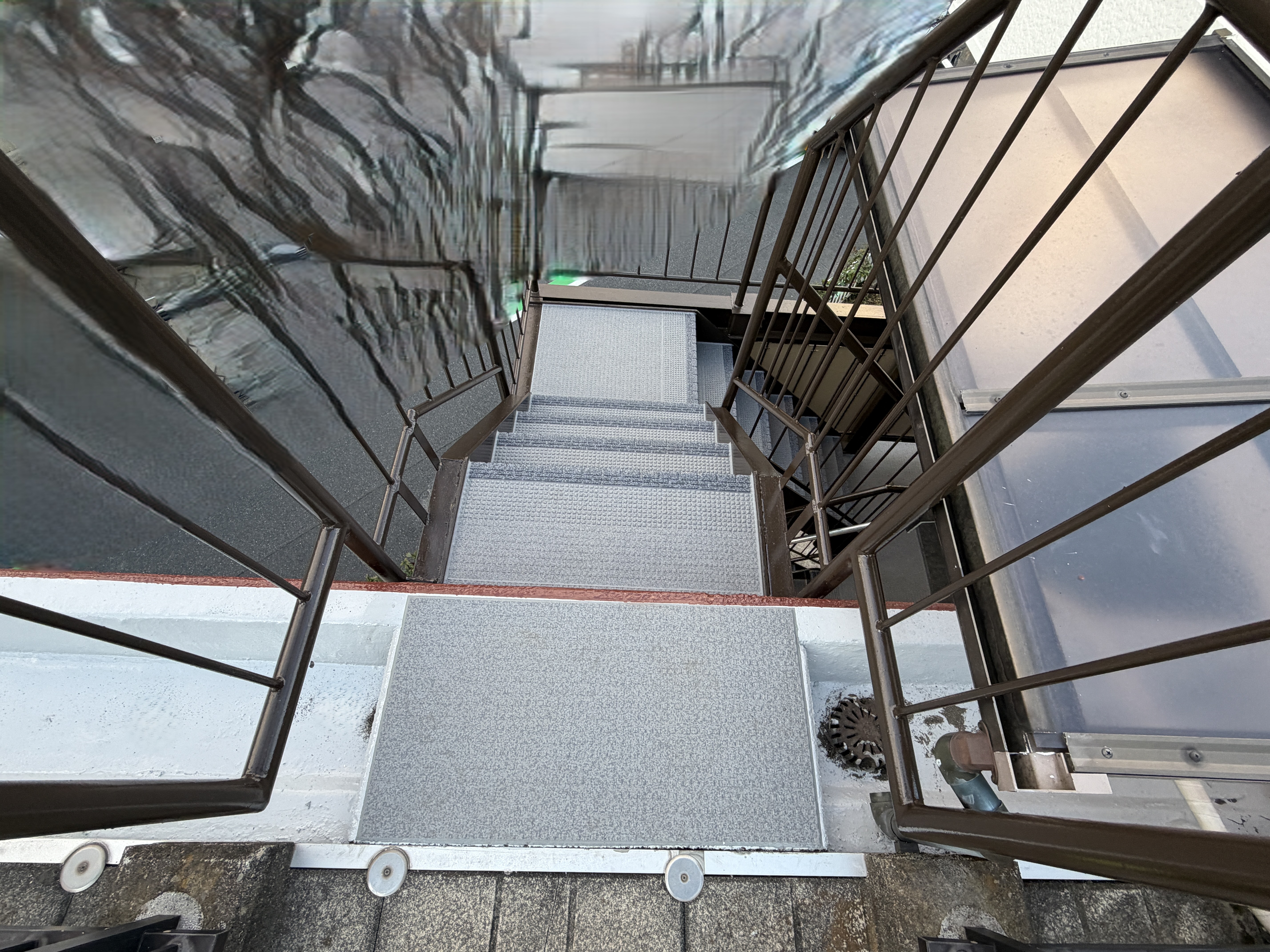 磯子区　戸建　外壁・屋根・附帯物・鉄骨階段　N様邸2